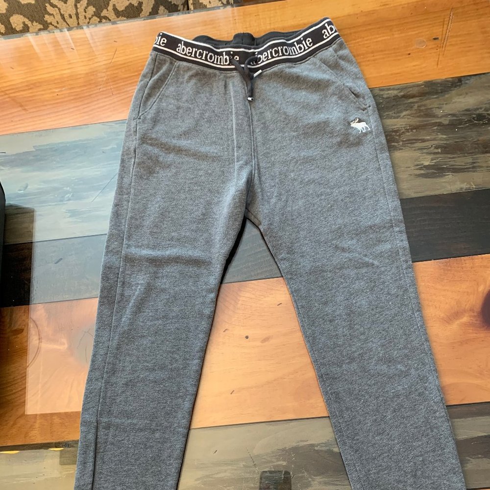 Boys Grey Abercromie Sweatpants  size 13/14